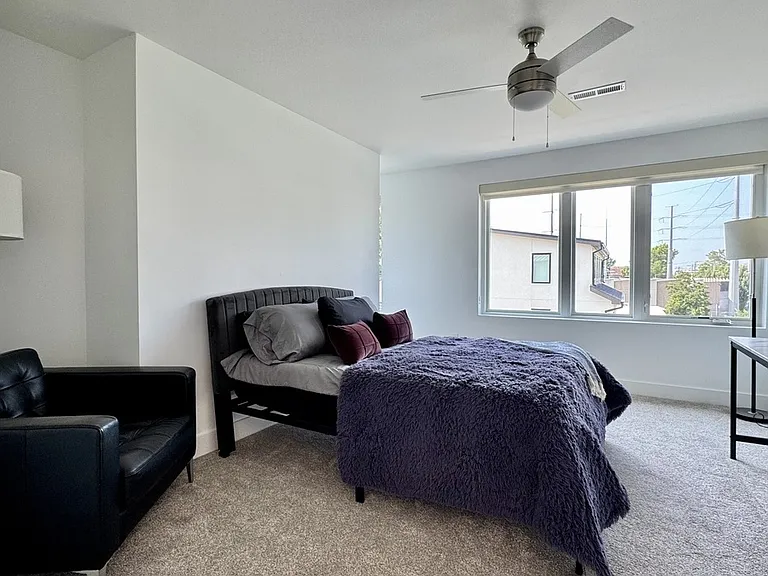 1217 E 29th St #1213 — Photo 14