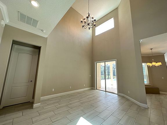 2nd image of 111 Barbella Cir