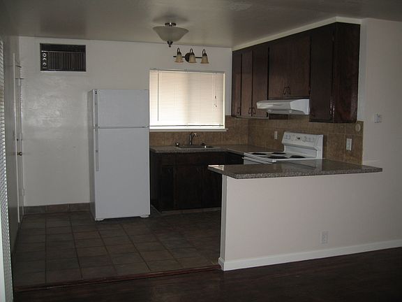 3rd image of 1538 Park Ave #1538