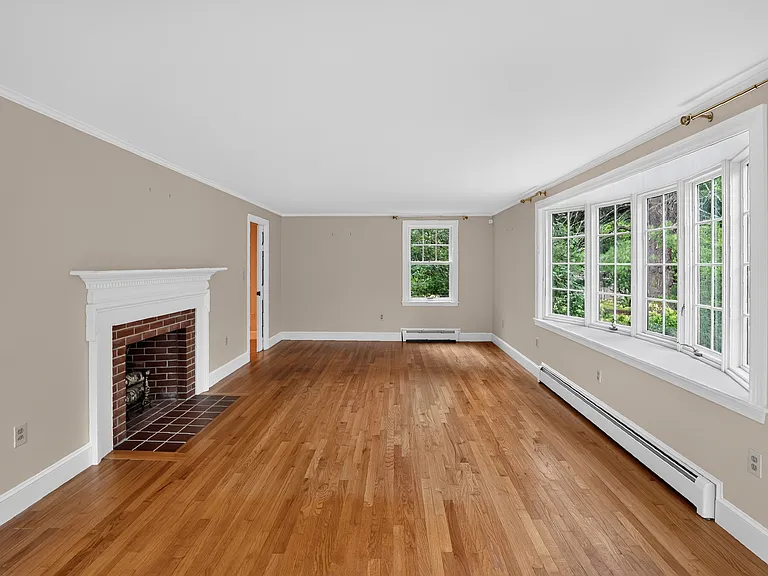 17 Thornhurst Rd — Photo 8