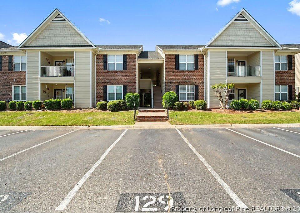 1st image of 3129 Wisteria Ln Unit 101