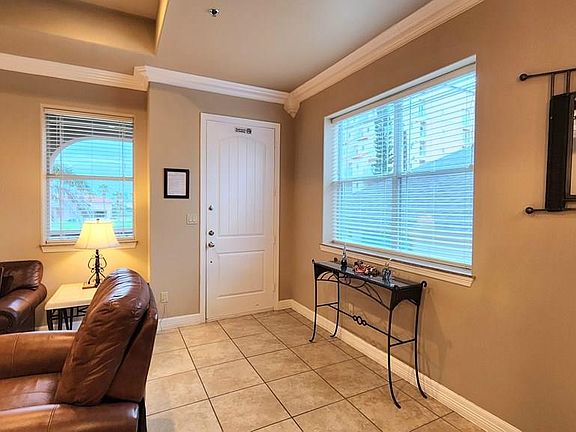 4th image of 106 W Capricorn Dr Unit D