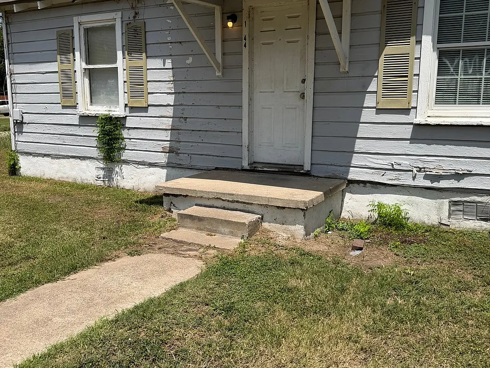 1244 Kings Hwy