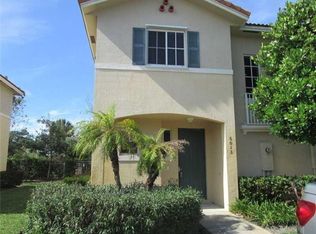 6013 SW 19th St, North Lauderdale, FL 33068