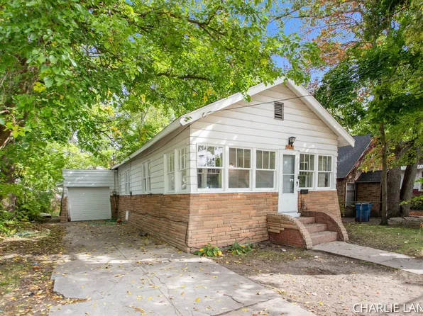 3028 Sanford St, Muskegon Heights, MI 49444