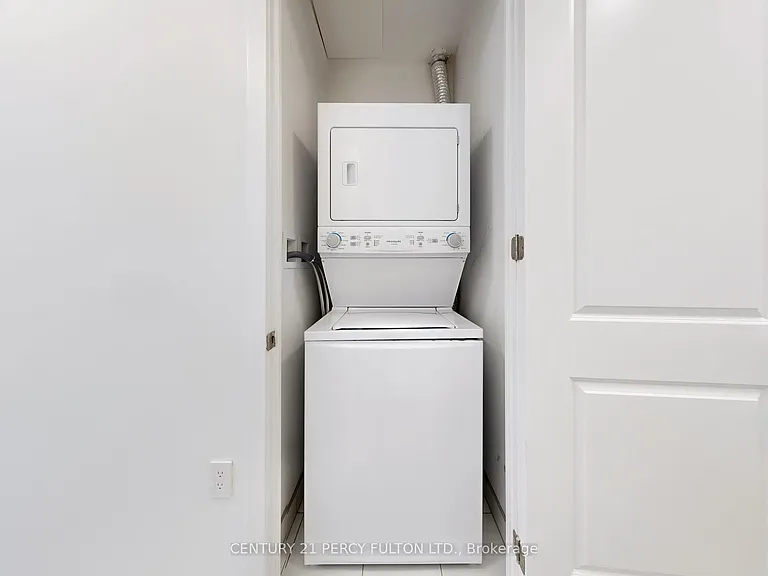 556 Marlee Ave #105 — Photo 35