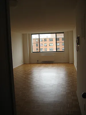 Rented by Realty Operations Group | media 2