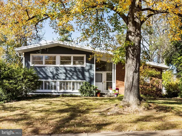 1005 Harston Ln, Erdenheim, PA 19038