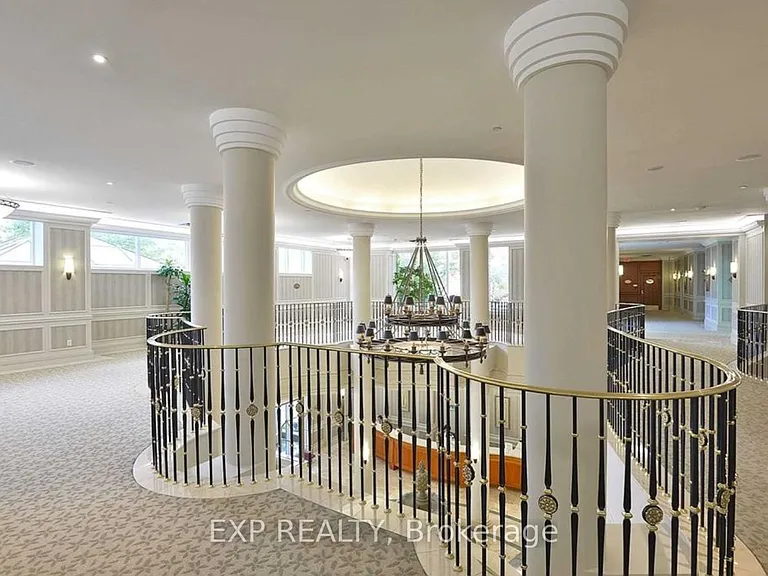 25 Kingsbridge Garden Cir #2120 — Photo 37