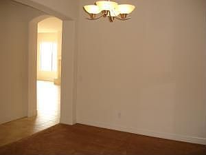 3rd image of 4107 E Burnside Trl
