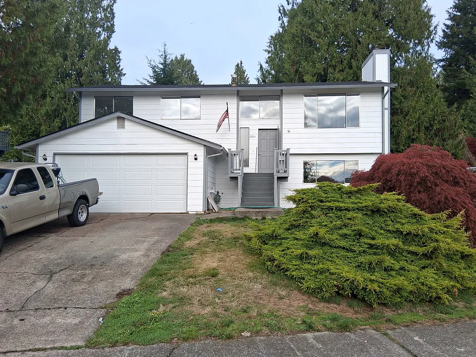 12011 24th Pl NE