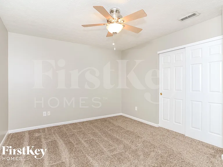 6311 Sara Ct — Photo 8
