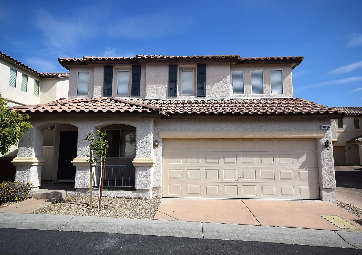 Incredible Las Vegas home close to Majestic Park and CC 215. — Photo 1