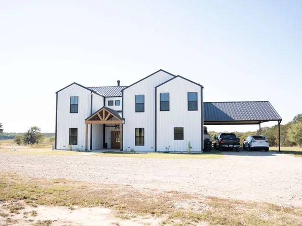 1097 Oak Knoll Ln, Elm Mott, TX 76640