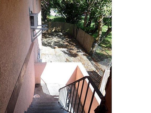 5th image of 1116 Upton Ct S #2
