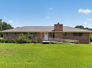 2130 Solitude Rd, Albertville, AL 35950