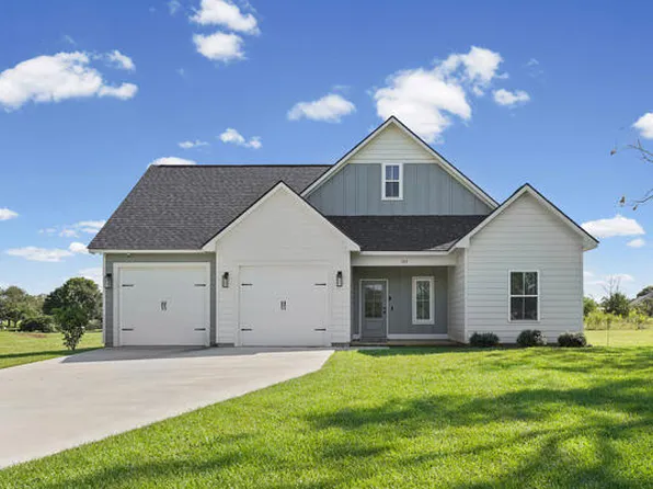 103 Chelmsford Ct, Leesburg, GA 31763