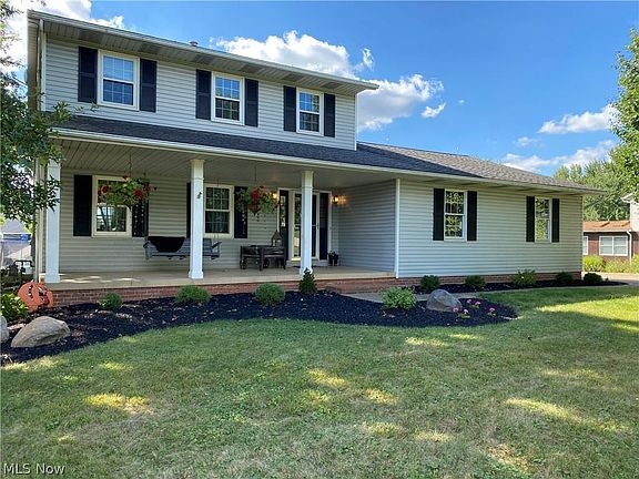 2nd image of 121 Hillside Dr