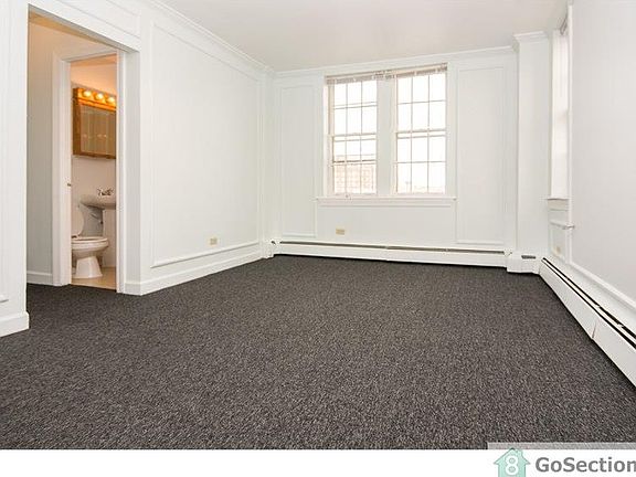 2nd image of 7147 S Jeffery Blvd APT 206
