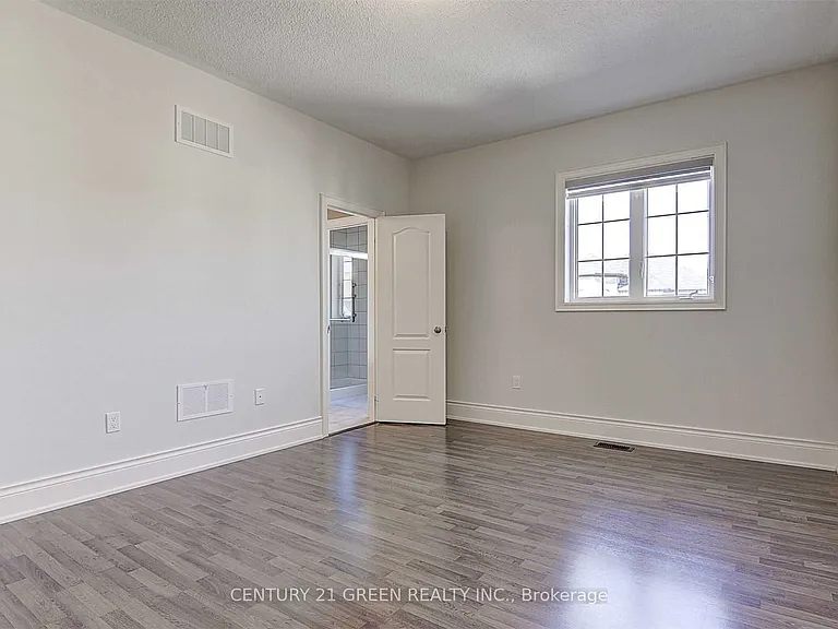 3276 Meadow Marsh Cres — Photo 30
