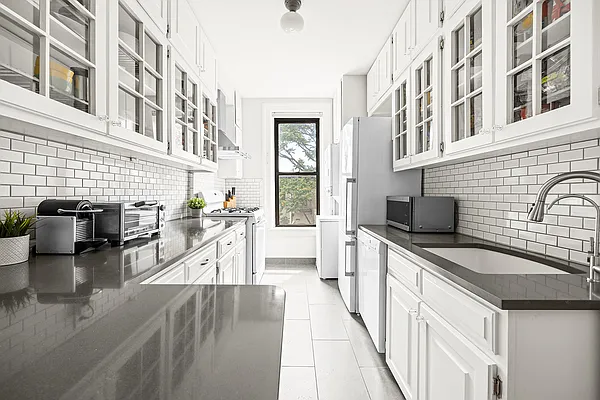 Sold by Corcoran | media 3