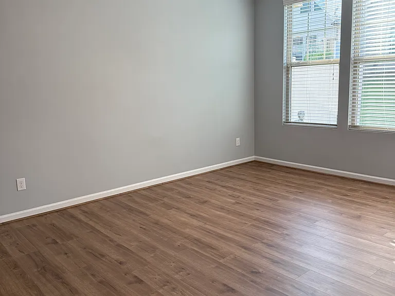436 Carthage Ct — Photo 16