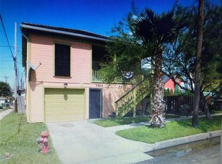 1414 17th St UNIT 2, Galveston, TX 77550