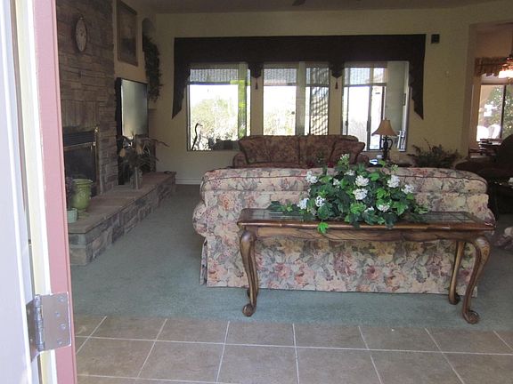 5th image of 5560 Hawley Ct