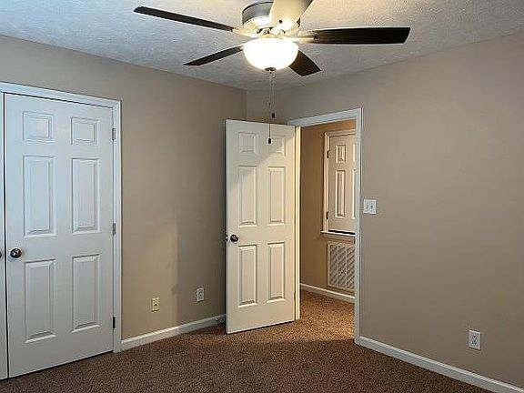 4th image of 3509 Shipstone Pl #203