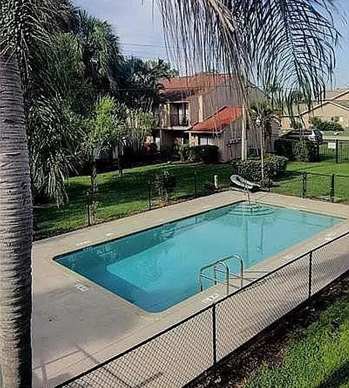 2 bed, 1.5 bath, $1,650 — Photo 1