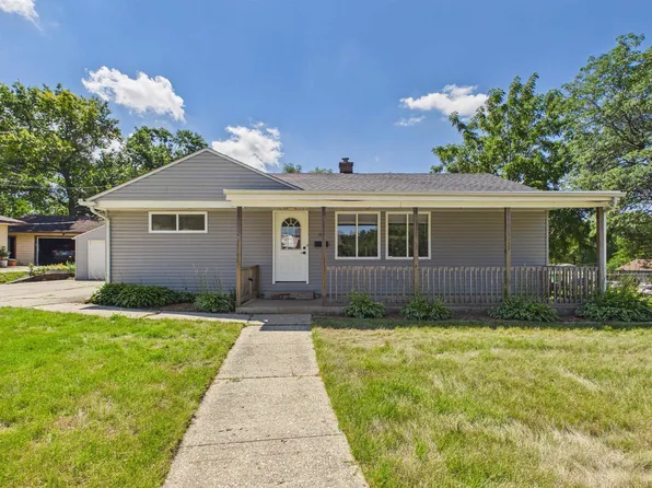 103 Skylark Dr, Rockford, IL 61107