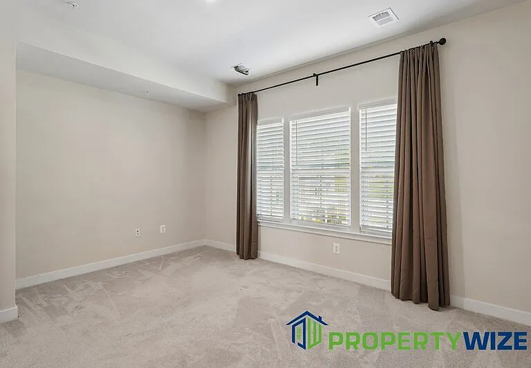 7124 Emaly Jane Ln — Photo 13