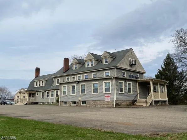 35 Main St, Franklin, NJ 07416