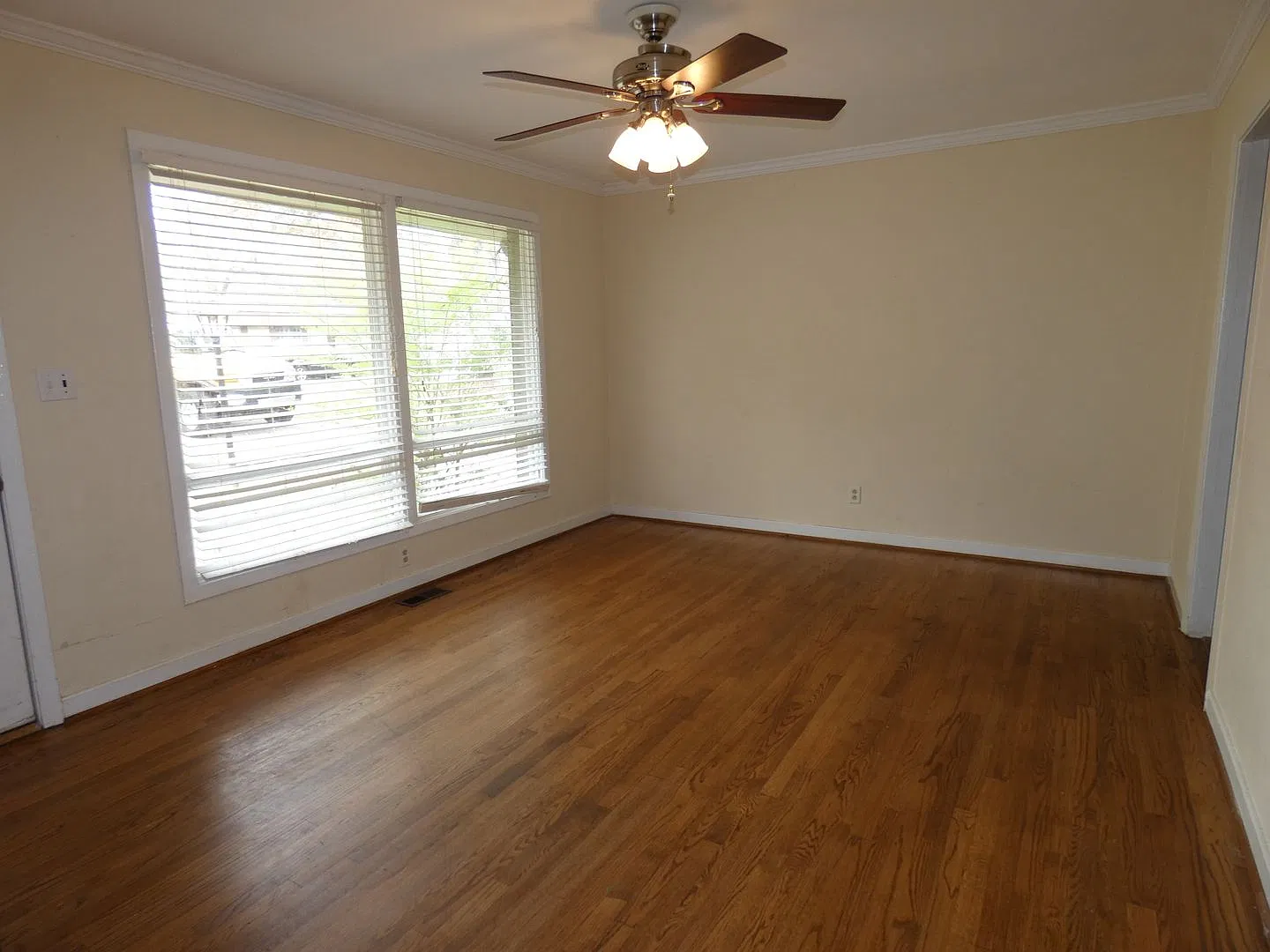 5137 Scenic View Drive Birmingham, AL 35210 — Photo 4