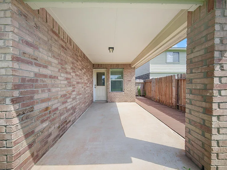 5015 Bridgecrossing Ct — Photo 16