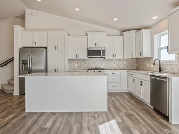 7608 106th St S, Cottage Grove, MN 55016