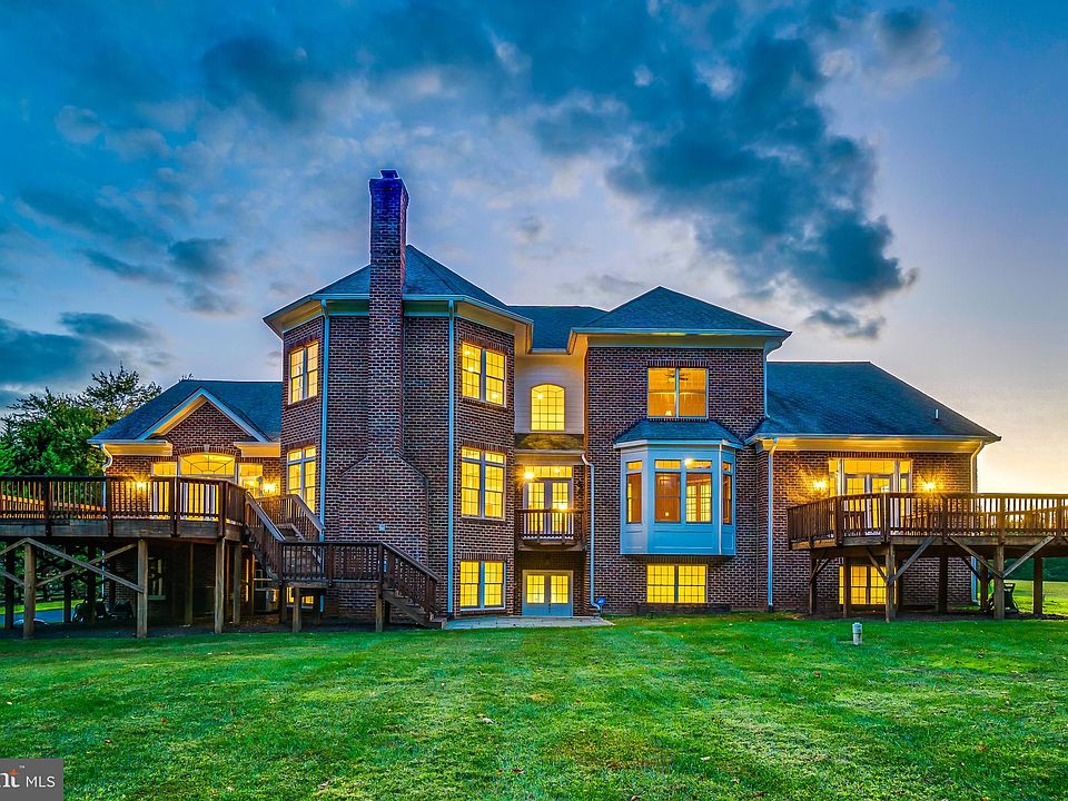 841 Seneca Rd, Great Falls, VA 22066 Zillow