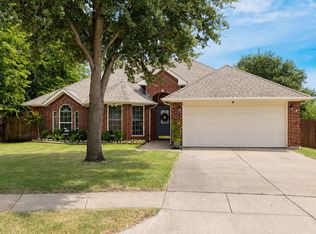 301 Carriage Ln, Saginaw, TX 76179