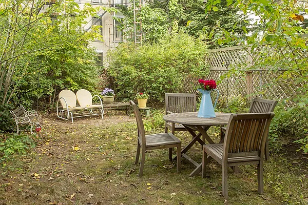 Rented by Dwell Residential Inc | media 11