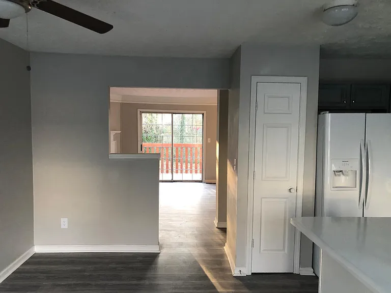 992 Vintage Pointe Dr — Photo 11