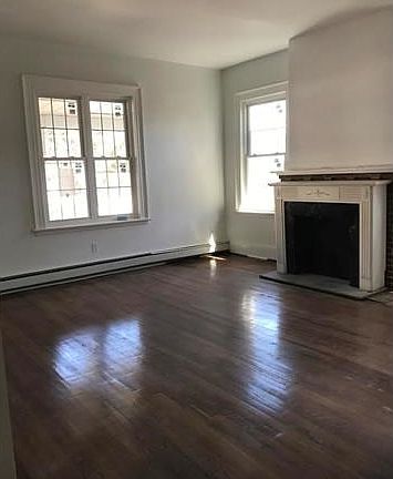 4th image of 24 Dudley Pl