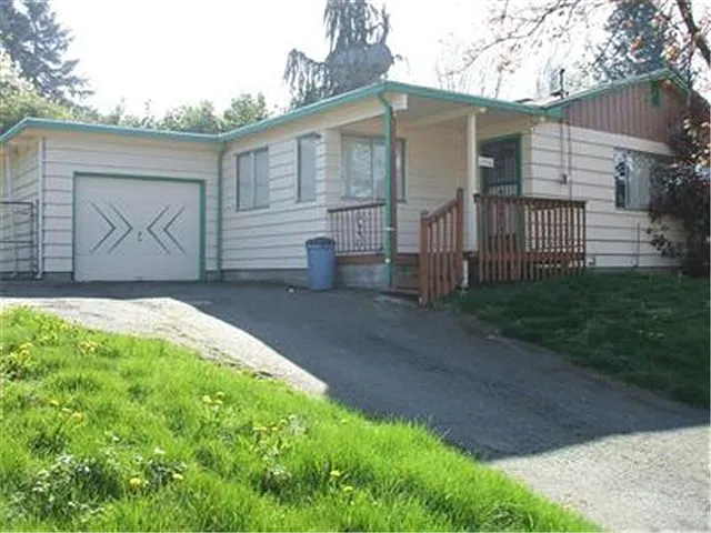 12916 64th Ave S photo 1