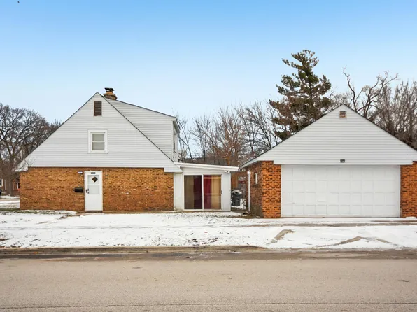 8745 43rd St, Lyons, IL 60534