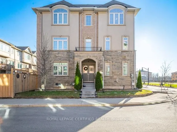 75 Borers Creek Cir, Hamilton, ON L8B 1W3