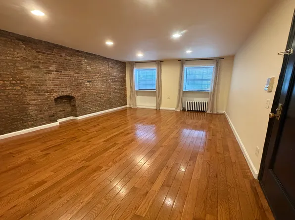 322 E 79th St APT 1A, New York, NY 10075