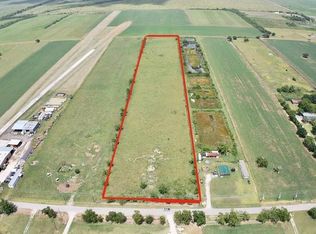 212 County Rd, Angleton, TX 77515