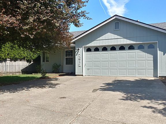 2nd image of 7612 NE 159th Ave