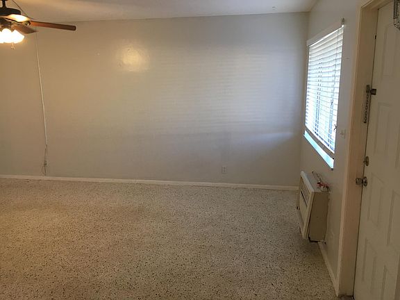 3rd image of 1814 E Oakland Park Blvd APT 44