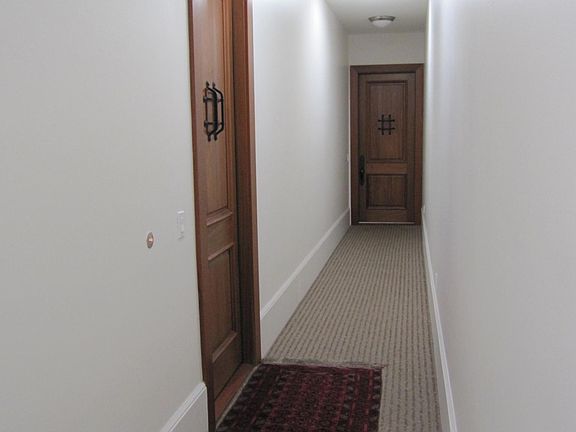 First door on left. Only two residential units upstairs.
