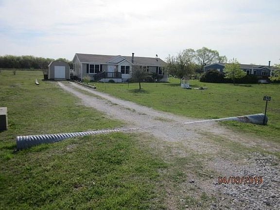 3rd image of 1821 County Road 697